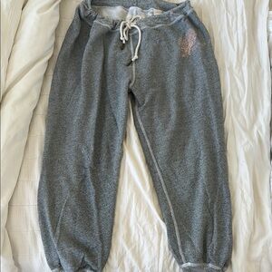 THE GREAT grey cropped Joggers with tiger print logo